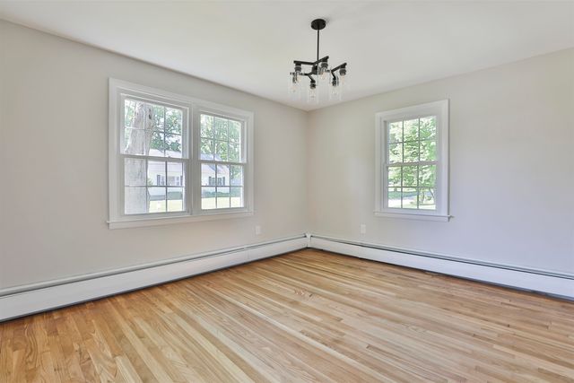 7 Holly Drive, Nashua, NH 03063