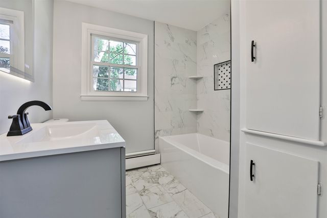 7 Holly Drive, Nashua, NH 03063