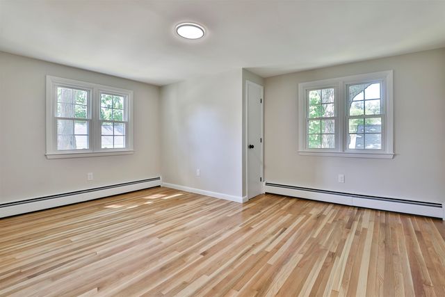 7 Holly Drive, Nashua, NH 03063