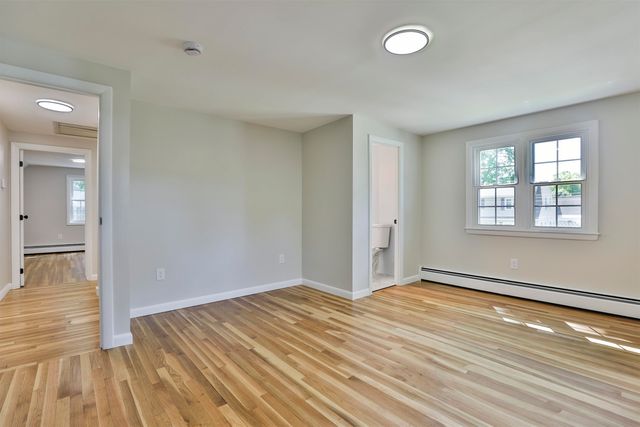 7 Holly Drive, Nashua, NH 03063