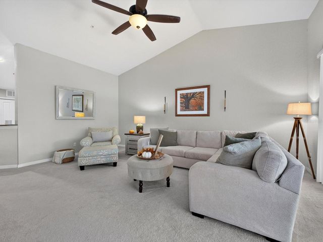 8348 BELLA TIERRA CT, Champions Gate, FL 33896