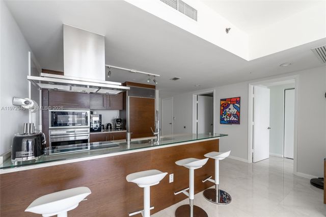 495 Brickell Ave 3211, Miami, FL 33131