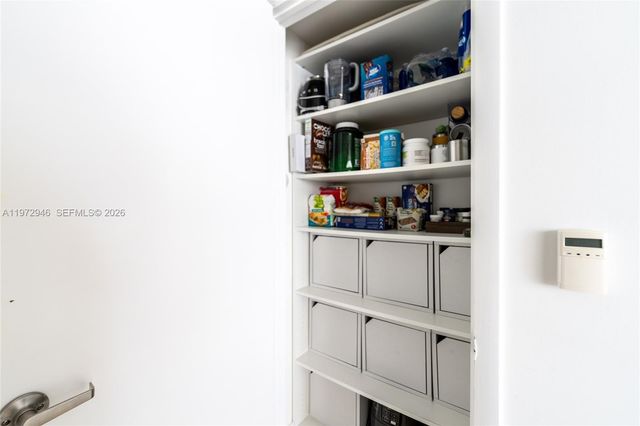 495 Brickell Ave 3211, Miami, FL 33131