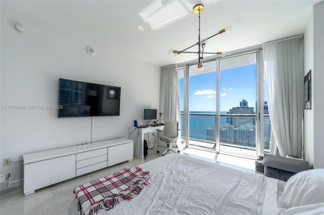 495 Brickell Ave 3211, Miami, FL 33131