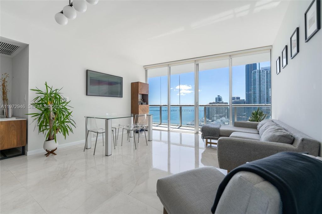 495 Brickell Ave 3211, Miami, FL 33131