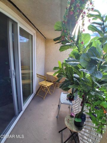 1246 Patricia Avenue 28, Simi Valley, CA 93065