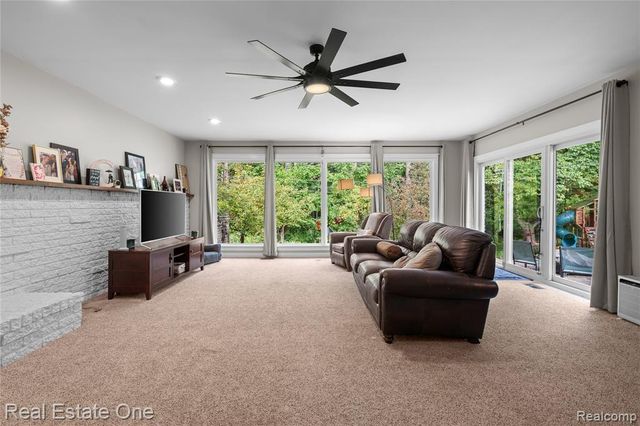 20001 S Riverhill Drive, Clinton Township, MI 48036