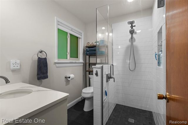 20001 S Riverhill Drive, Clinton Township, MI 48036
