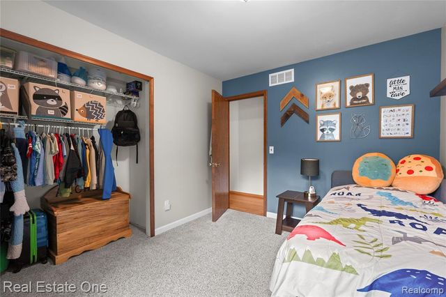 20001 S Riverhill Drive, Clinton Township, MI 48036