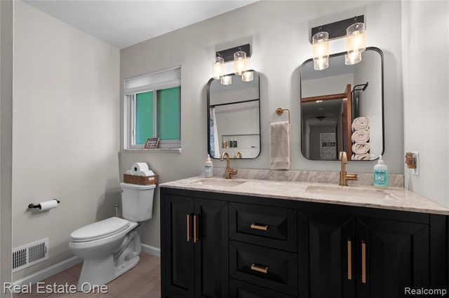 20001 S Riverhill Drive, Clinton Township, MI 48036
