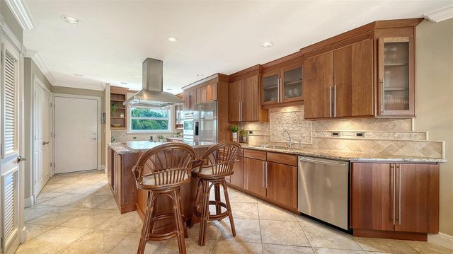 7115 GULF OF MEXICO DRIVE 23, Longboat Key, FL 34228