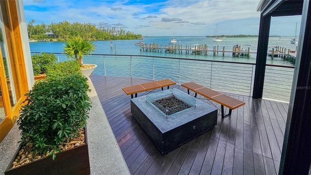7115 GULF OF MEXICO DRIVE 23, Longboat Key, FL 34228