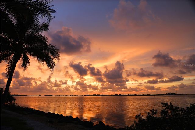 7115 GULF OF MEXICO DRIVE 23, Longboat Key, FL 34228