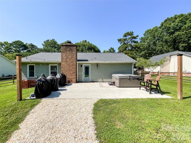103 Woodland Lane, Monroe, NC 28112