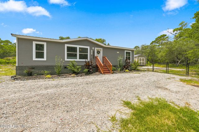 1610 Stanbury Road SW, Supply, NC 28462