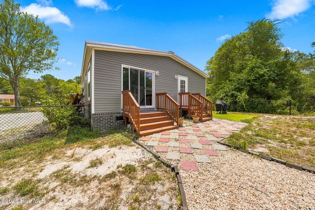 1610 Stanbury Road SW, Supply, NC 28462