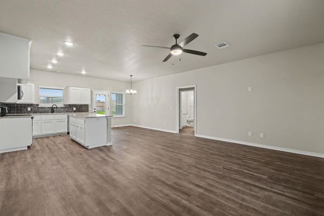 206 Water Well RD, Burnet, TX 78611