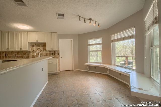 6911 Ridge Place, San Antonio, TX 78250