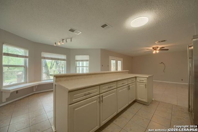 6911 Ridge Place, San Antonio, TX 78250