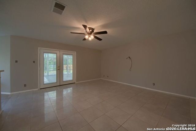 6911 Ridge Place, San Antonio, TX 78250