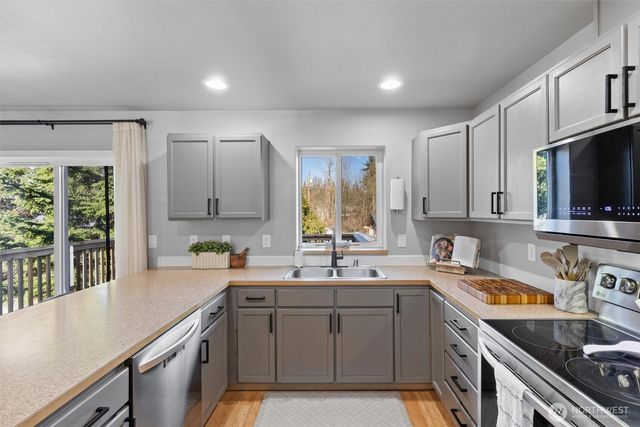 9722 50th Avenue NE, Marysville, WA 98270