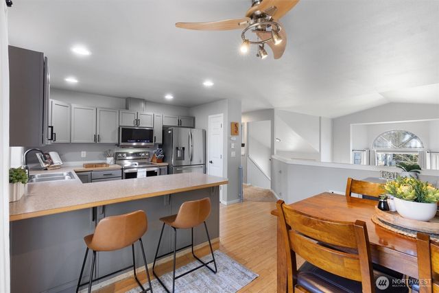 9722 50th Avenue NE, Marysville, WA 98270