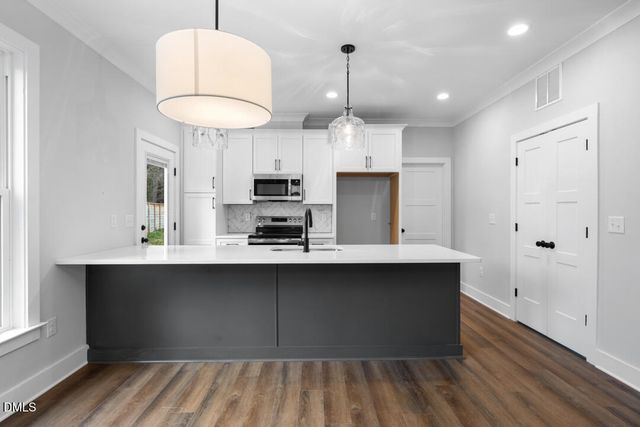 313 W Murray Avenue, Durham, NC 27704