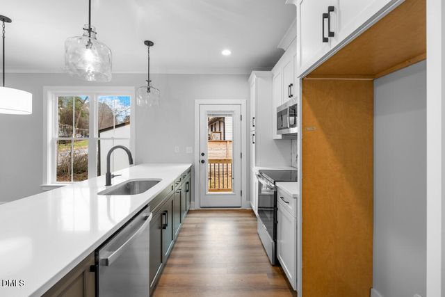 313 W Murray Avenue, Durham, NC 27704