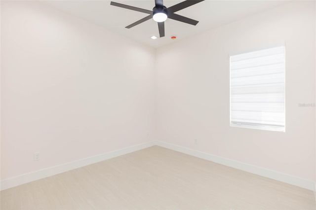 7205 N LOIS AVENUE, Tampa, FL 33614