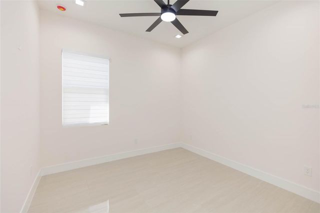 7205 N LOIS AVENUE, Tampa, FL 33614