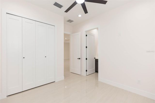 7205 N LOIS AVENUE, Tampa, FL 33614