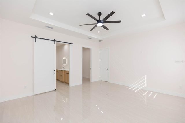 7205 N LOIS AVENUE, Tampa, FL 33614