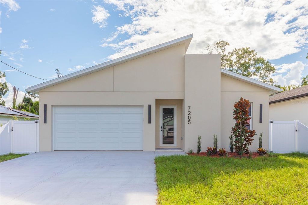 7205 N LOIS AVENUE, Tampa, FL 33614