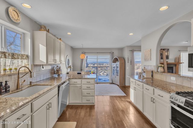 1345 N Kaniksu ST, Post Falls, ID 83854