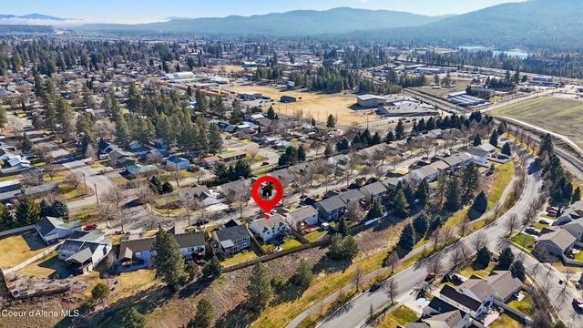 1345 N Kaniksu ST, Post Falls, ID 83854