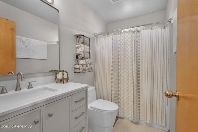 1345 N Kaniksu ST, Post Falls, ID 83854