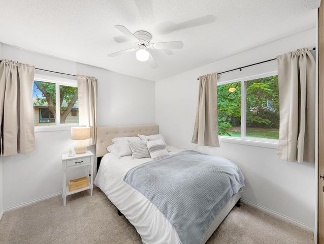 10500 39th Avenue N, Plymouth, MN 55441