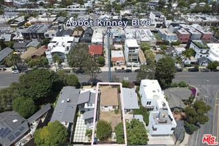1308 Cabrillo Avenue, Venice, CA 90291