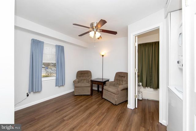 11 HERITAGE RD, Marlton, NJ 08053