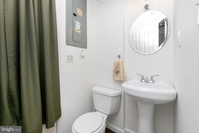 11 HERITAGE RD, Marlton, NJ 08053