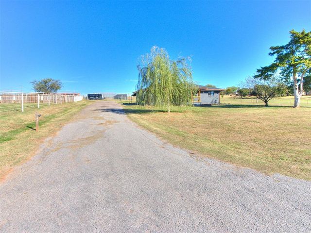 2374 County Road 1270, Blanchard, OK 73010