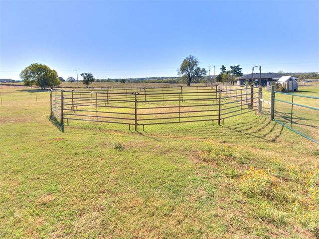 2374 County Road 1270, Blanchard, OK 73010