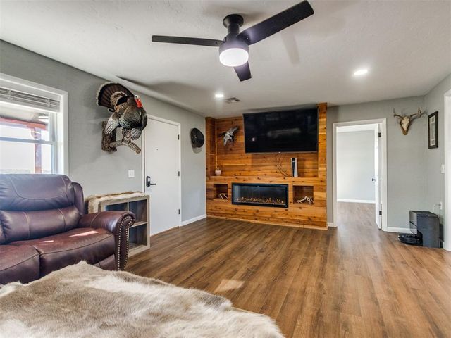 2374 County Road 1270, Blanchard, OK 73010