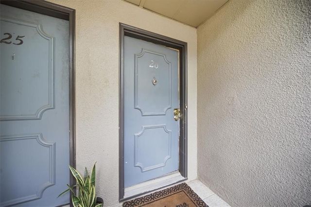 26 Arpege Way NW, Atlanta, GA 30327