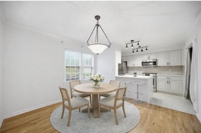 26 Arpege Way NW, Atlanta, GA 30327