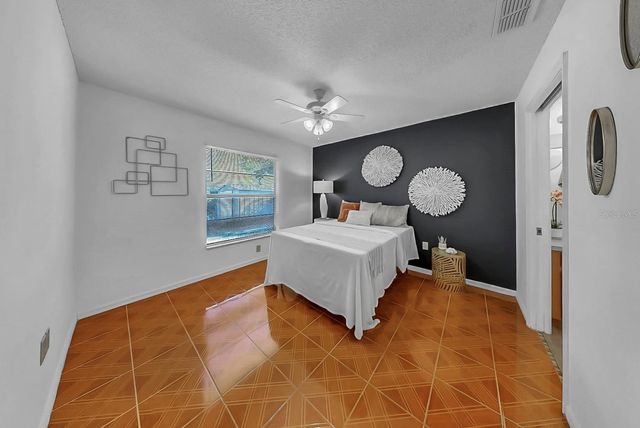 11722 LYNN BROOK CIRCLE, Seffner, FL 33584