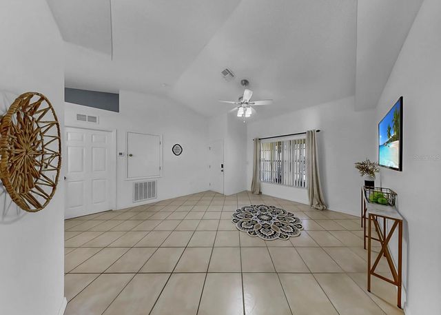 11722 LYNN BROOK CIRCLE, Seffner, FL 33584