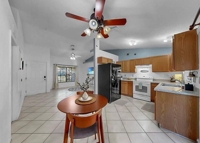 11722 LYNN BROOK CIRCLE, Seffner, FL 33584