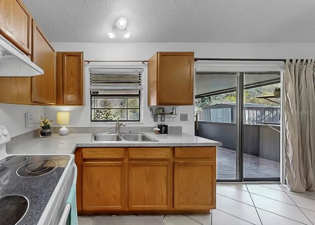 11722 LYNN BROOK CIRCLE, Seffner, FL 33584