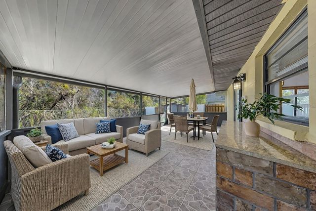 11722 LYNN BROOK CIRCLE, Seffner, FL 33584